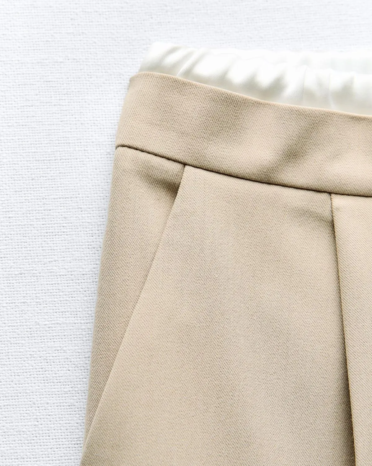 BEIGE WIDE LEG TROUSERS