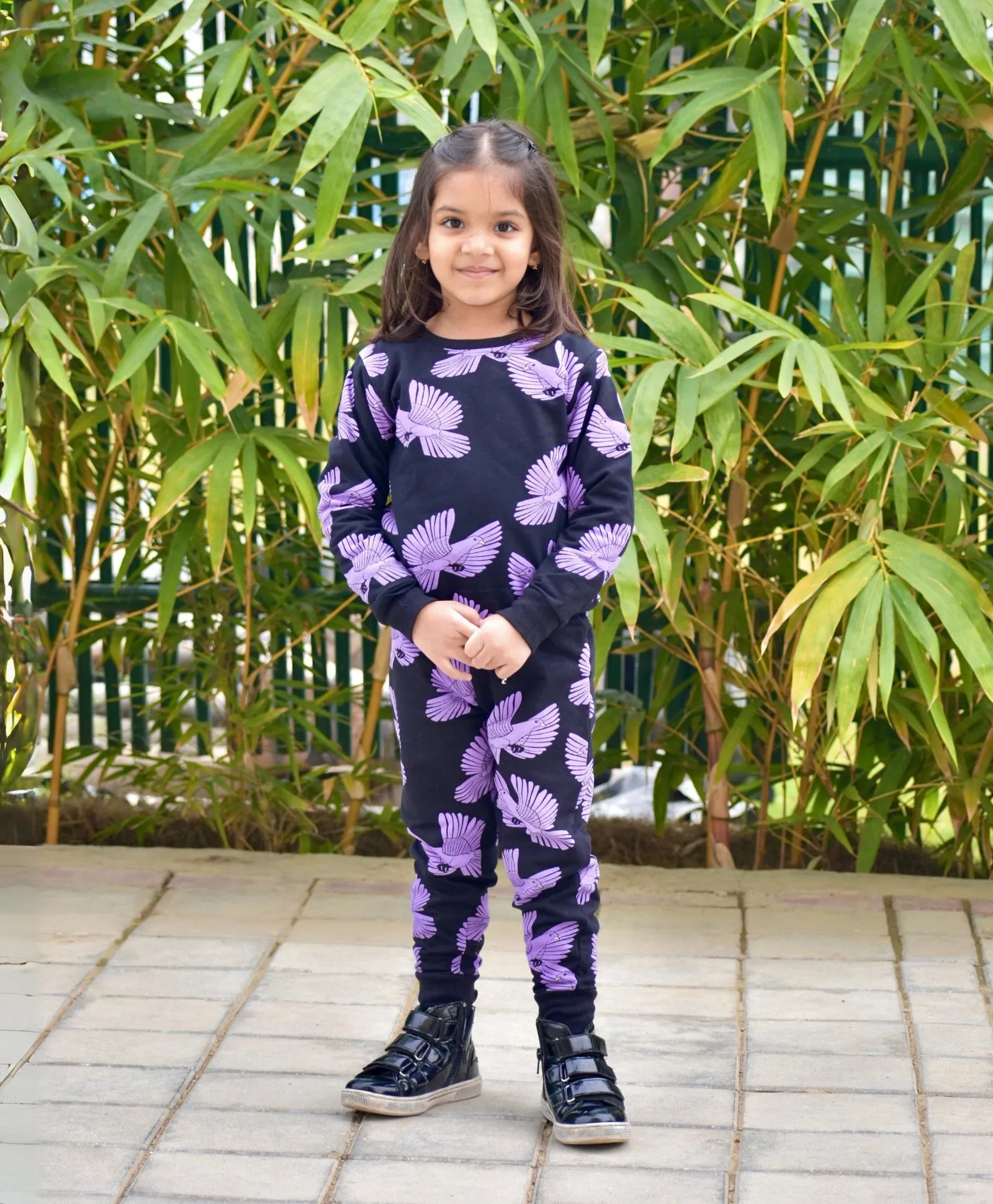 Bird Pattern Kids Sweatshirt & Joggers Set