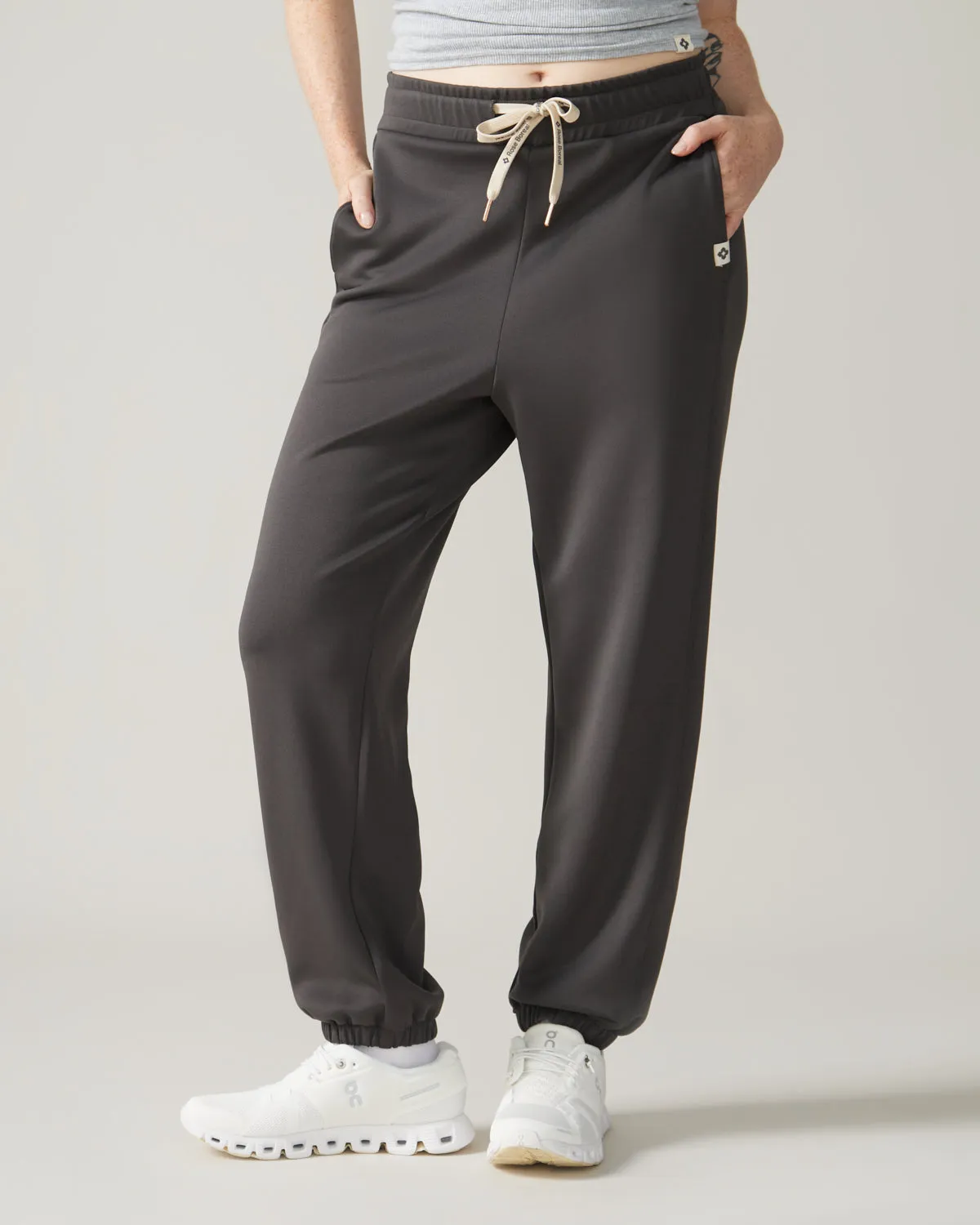 Edelweiss Jogger Pants - Shadow