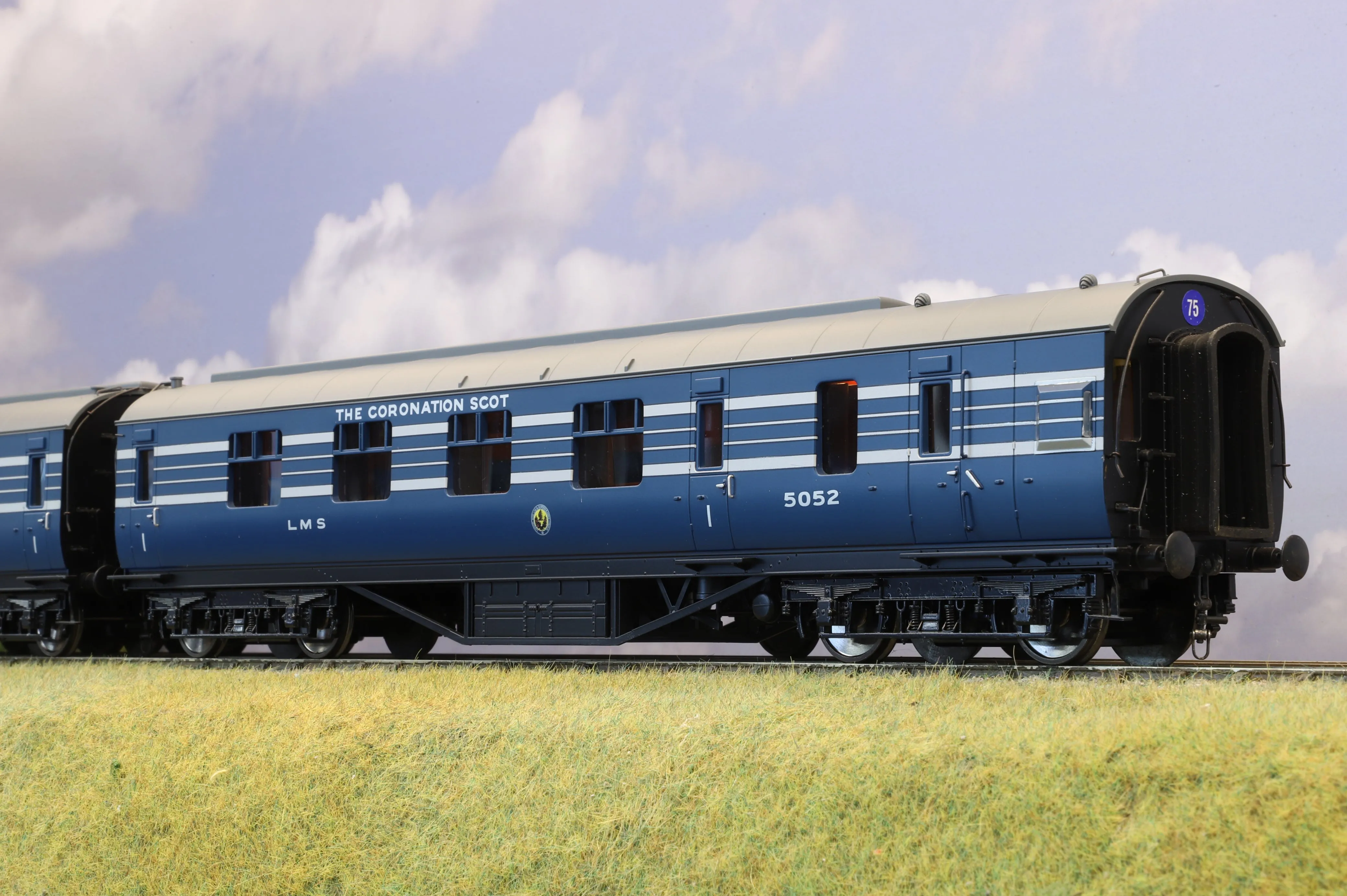 MTH Finescale O Gauge 4-Car LMS 'Coronation Scot' Coach Set Streamlined Blue